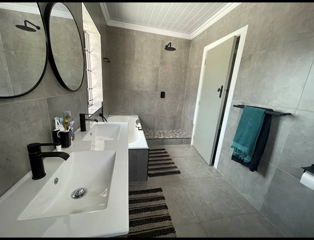4 BEDROOM HOUSE FOR SALE IN WEBBER